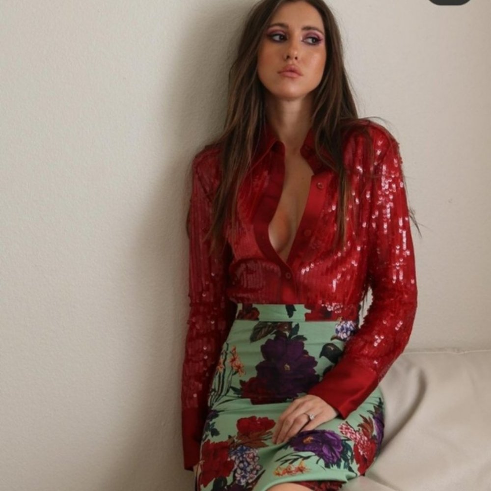 ZARA Gorgeous Sequin Red Shirt Blouse Blogger Favorite Size Medium